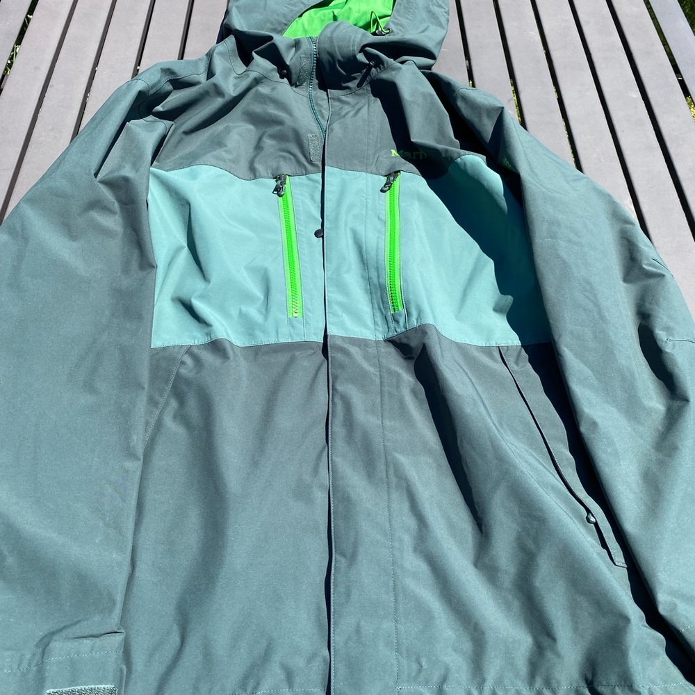 Like new without tags Marmot jacket coat